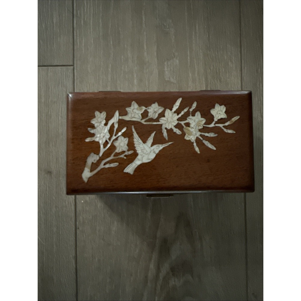Dynasty‎ Brand Mother of Pearl Inlaid Jewelry Trinket Box Hummingbird Shanghai